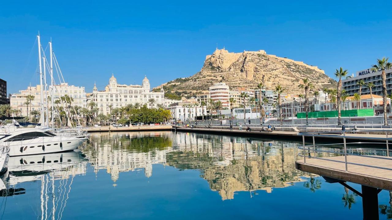 Alicante Postiguet Studios Eksteriør billede